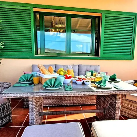 Ferienhaus Casa Taramar - - Max 8 Personen - Pool - Meerblick - Strandnah Holiday home *