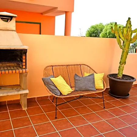 Ferienhaus Casa Taramar - - Max 8 Personen - Pool - Meerblick - Strandnah Tarajalejo